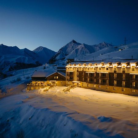 Alpina Hotel Gudauri Exterior foto